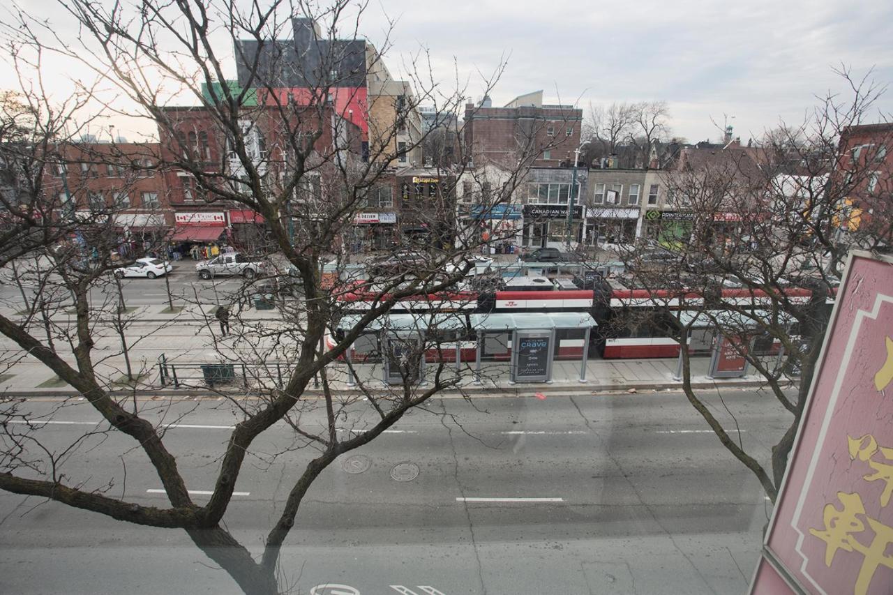 Toronto Rooms And Suites ภายนอก รูปภาพ