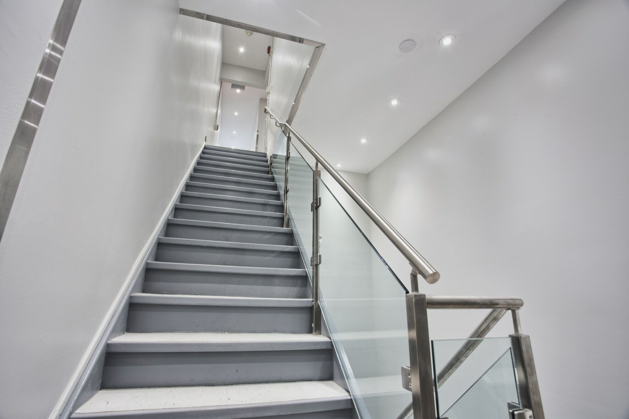 Toronto Rooms And Suites ภายนอก รูปภาพ